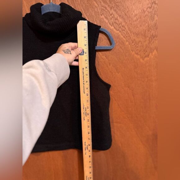 NWT Vero Moda Black sleeveless Turtleneck Sweater Size XS - Picture 5 of 7